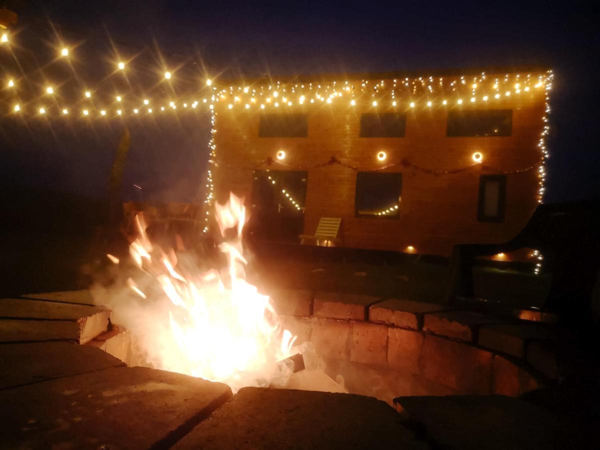 Hotel Tiny House - Baia de Fier Exterior foto